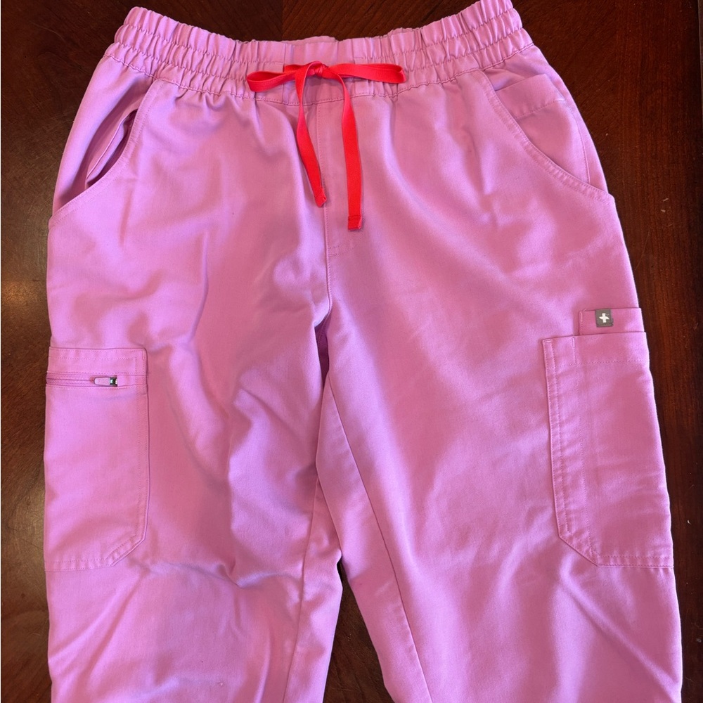 Figs Uman Relaxed Mid Rise Jogger- Medium- Pink Cloud